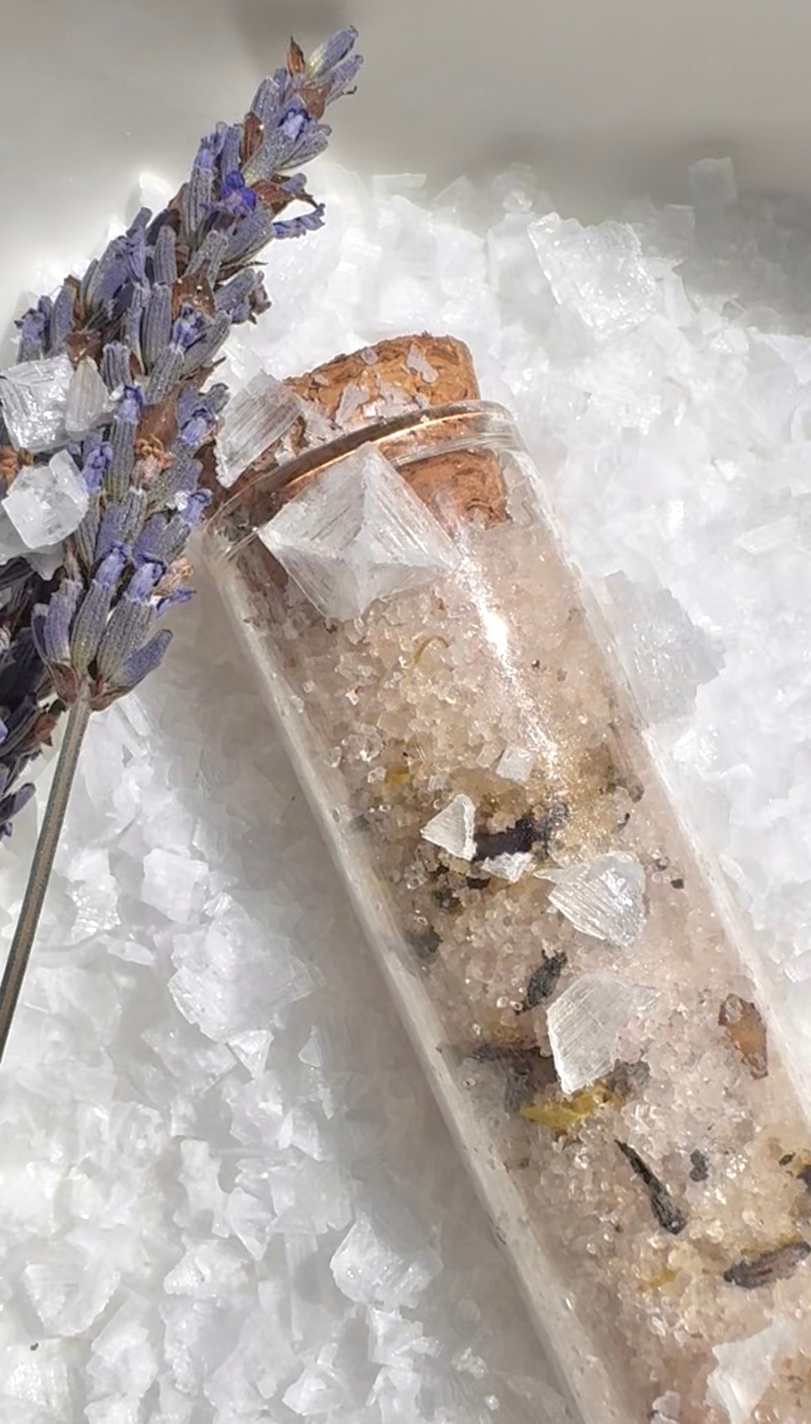 Island Flowers Bath Salts